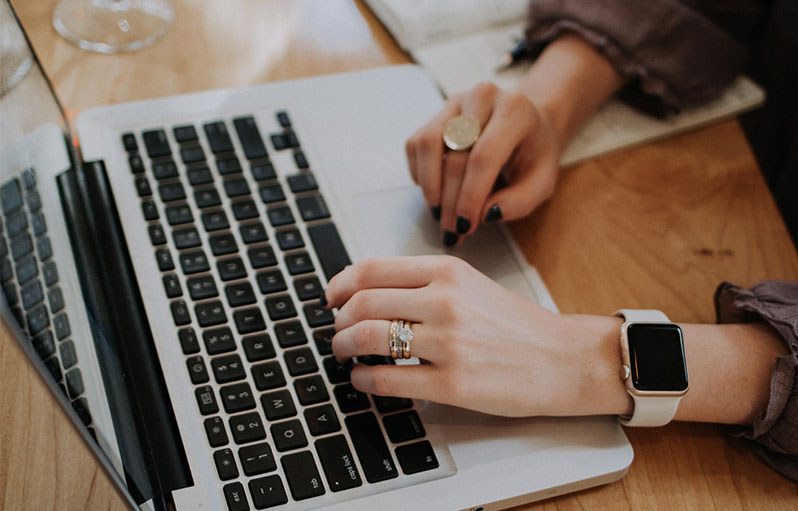 How to choose a digital asset management system. A guide.